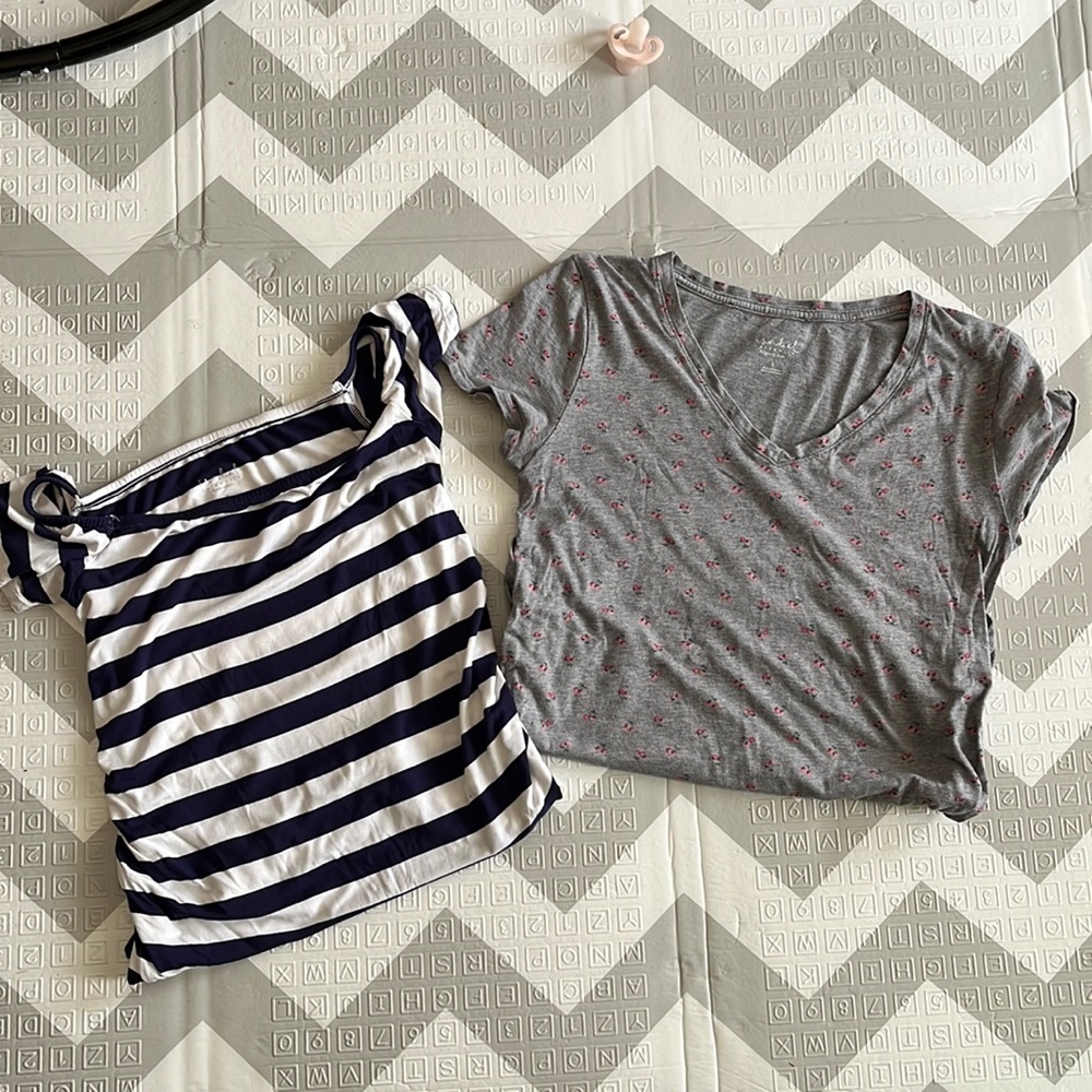 Maternity shirts